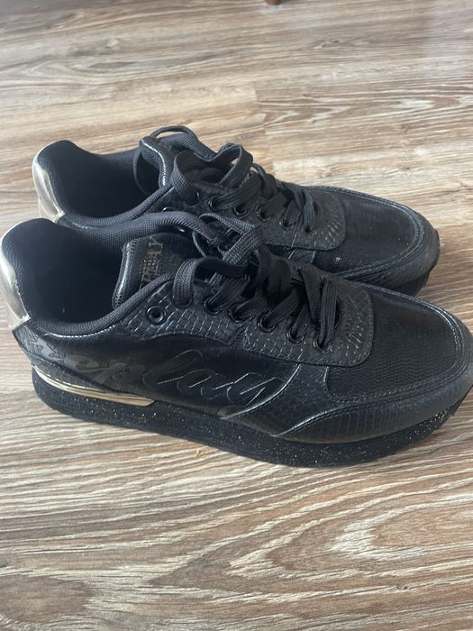 Сникърси дамски Replay