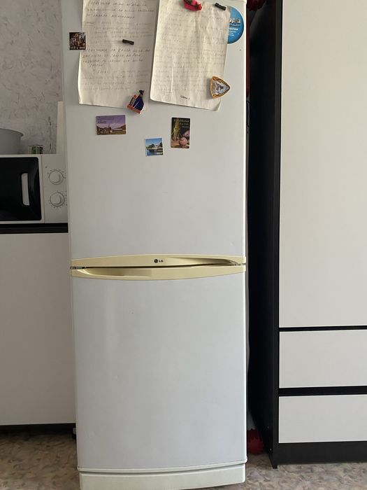 Продам холодильник