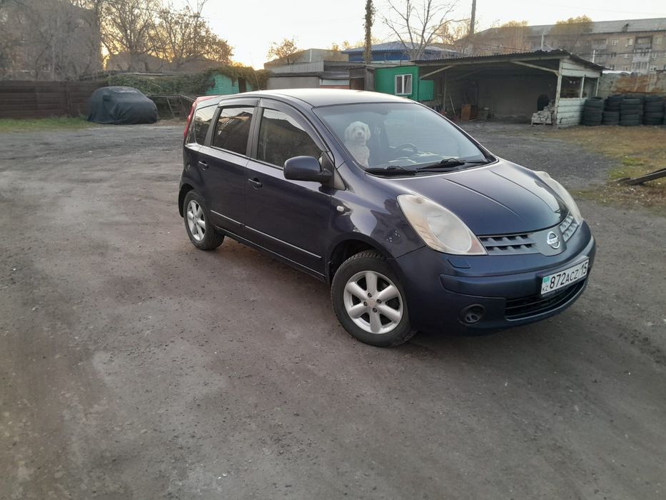 продам автомобиль NISSAN NOTE