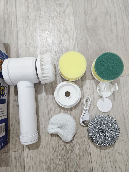 Это электрическая щетка для уборки Magic Brush 5 в 1.