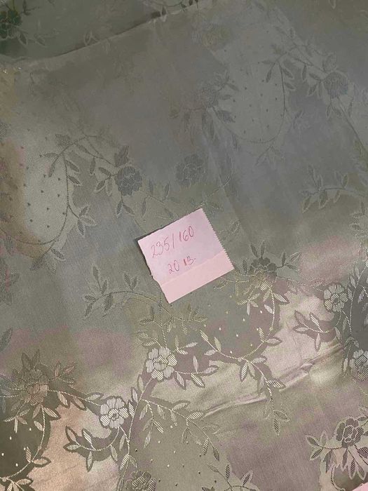 Различни платове от соца.