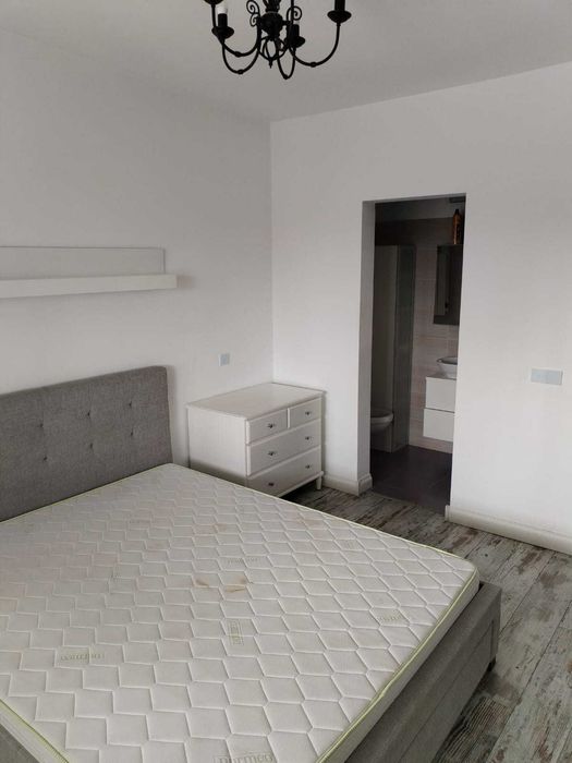 De vanzare apartament 4 camere Centrul Vechi