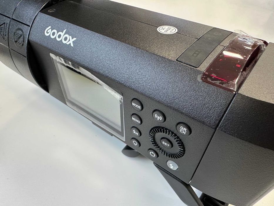 Godox AD400 Pro светкавица