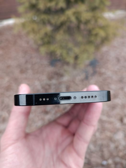 Продам Айфон 14 про 128гб