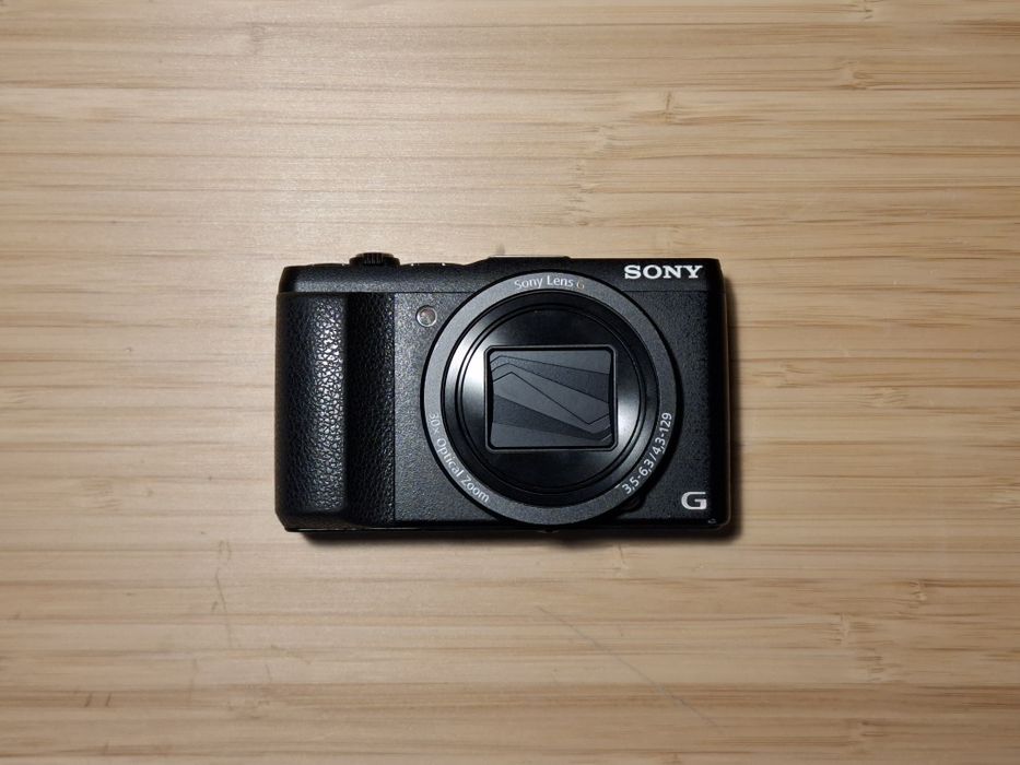 Camera Sony Cyberoshot DSC-HX60 ca noua, Zoom optic x30