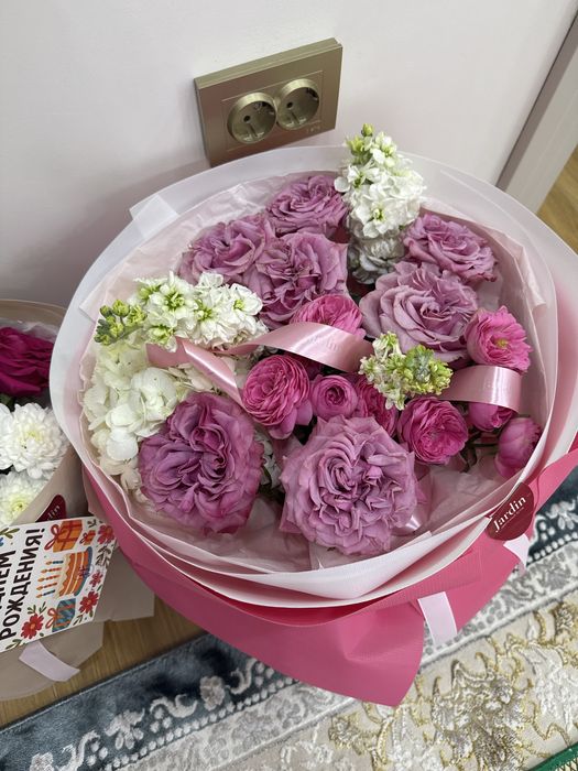 Гүлдер Сатылады!