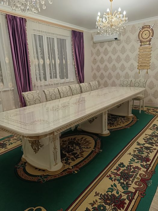 Продам стол размером 1,20-4м