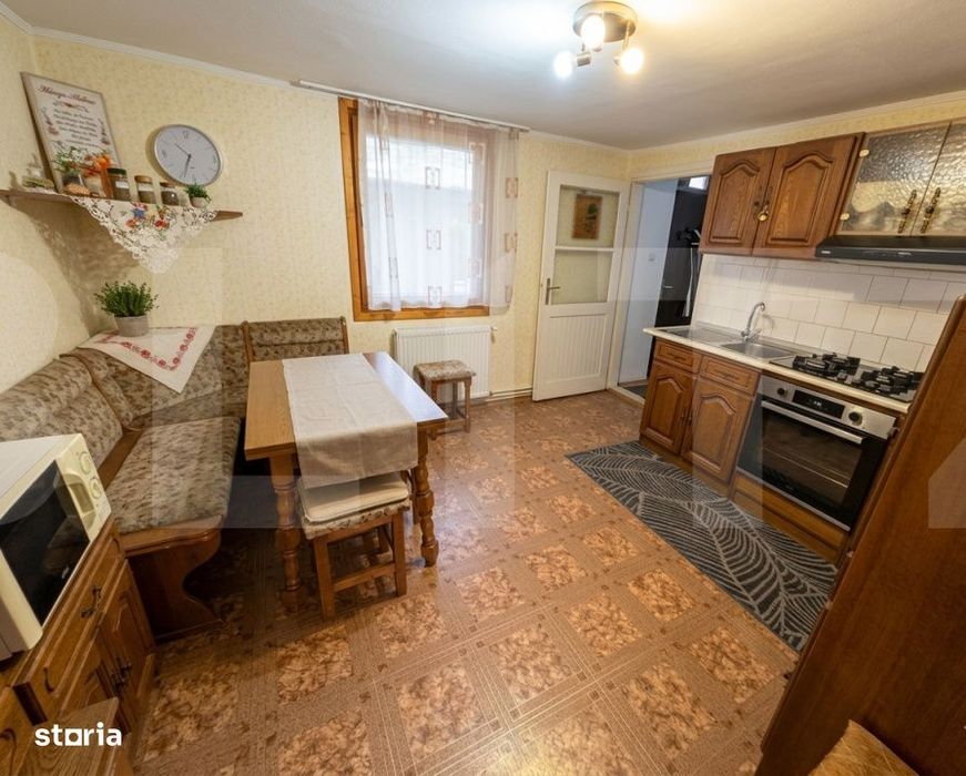 Casa spatioasa, 182 mp utili, teren generos, zona Gai