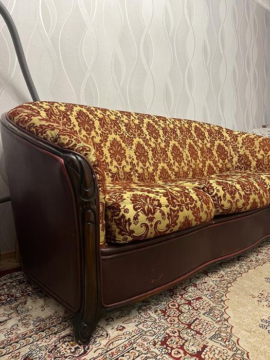 Диван, кресло 3+1+1