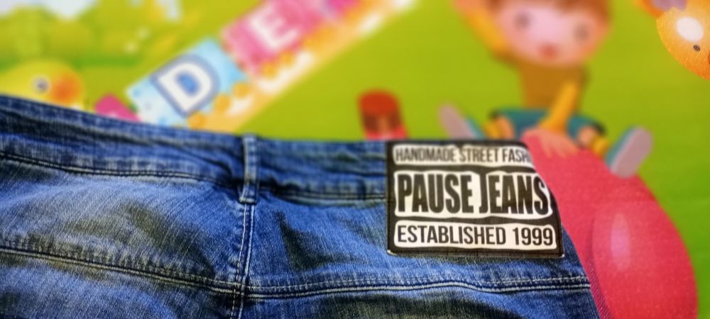 Дамски дънки pause