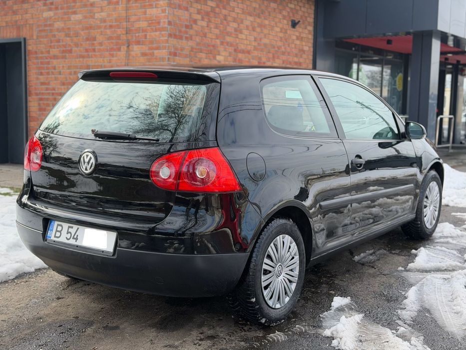 Volkswagen Golf V 2005 – 1.4 MPI – 163.000 km 1990