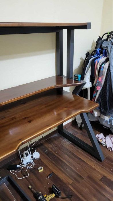 Компьютерный стол металл и дерево