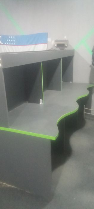 Mebel kompyutrni stol