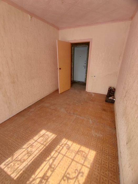 Продам 2 комн квар. 6-41, 1 этаж.