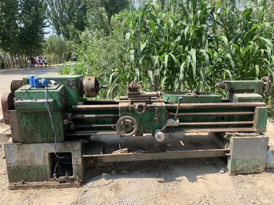 Токарный станокKuson