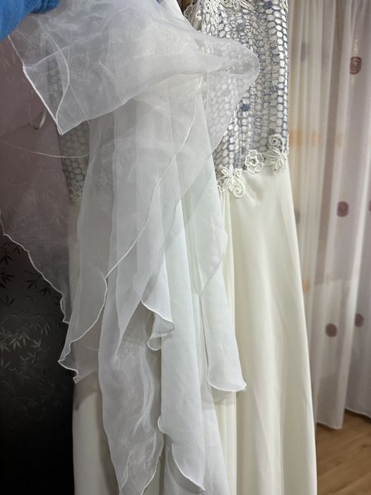 Rochie de seara sau de mireasă