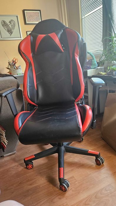 Геймърски стол / Gaming chair – удобен, ергономичен, черно-червен