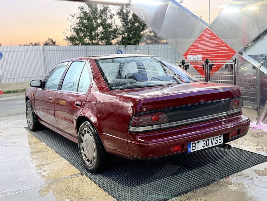 Nissan Maxima atestat retro