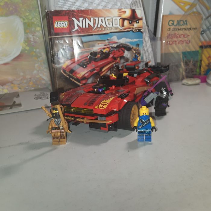 Lego ninjago mașină