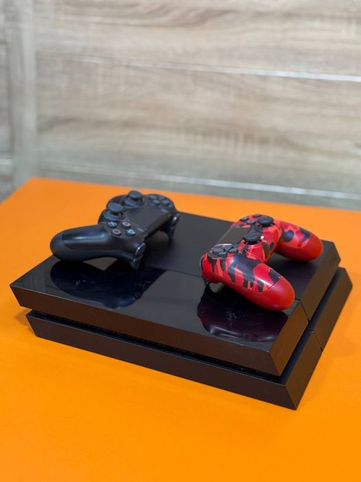 Продается PlayStation 4 Fat