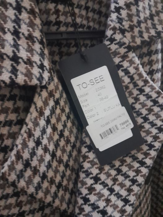 Продам пальто демисезонная.
