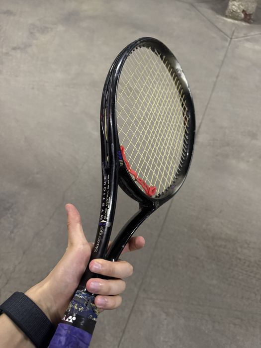 Тенисная ракетка Yonex