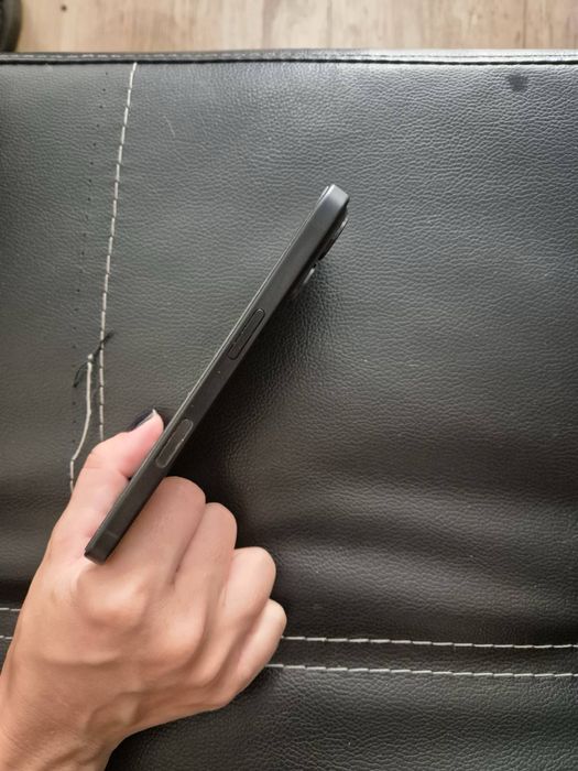 Iphone 16  + кабел + кутия