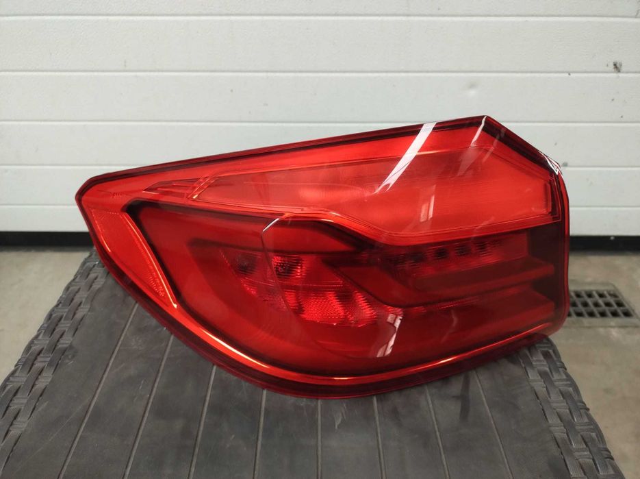 Stopuri Lampa  Tripla Dreapta Portbagaj hayon BMW G30