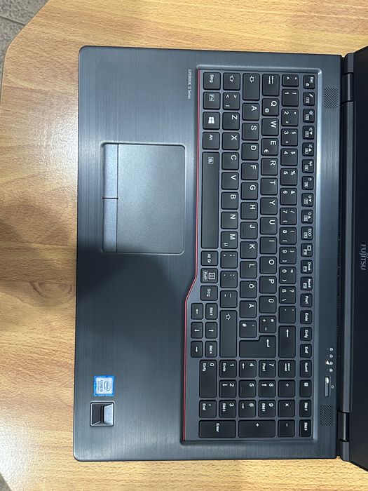 Като нов! Японски лаптоп Fujitsu U758 i5/16GB RAM/256GB SSD, 3м. гаранция!