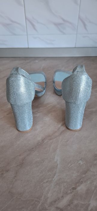 Sandale Bleu stralucitoare