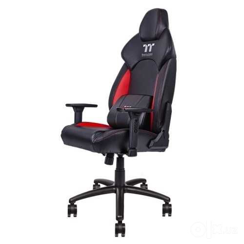 - Игровое кресло V Comfort Series Black & Red