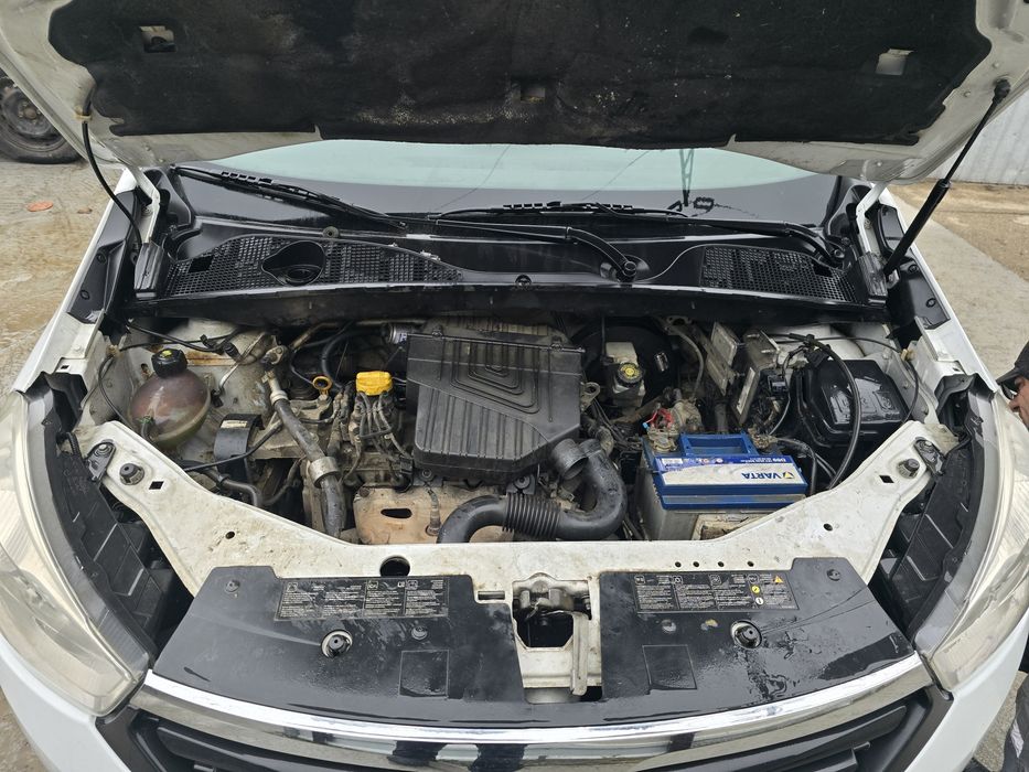 Piese dezmembrari dacia lodgy 1.6 I 8 valve culoare alb
