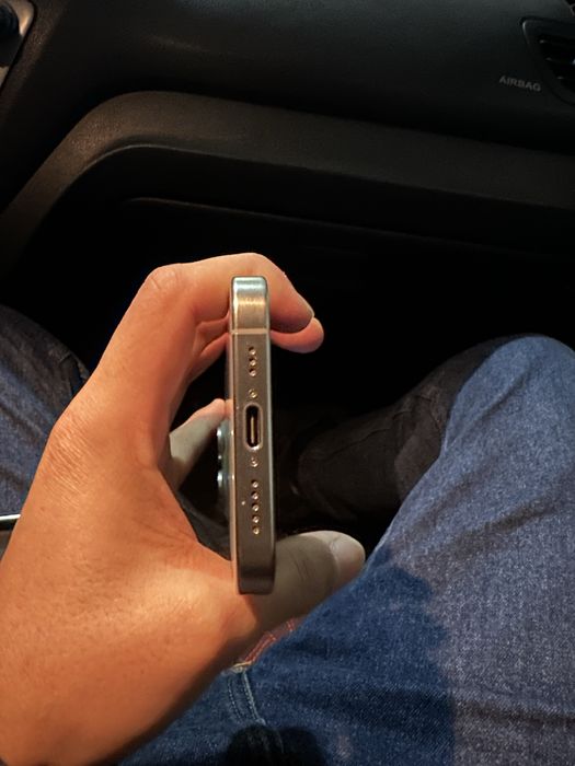 iPhone 15Pro 84% Акб, 128гб