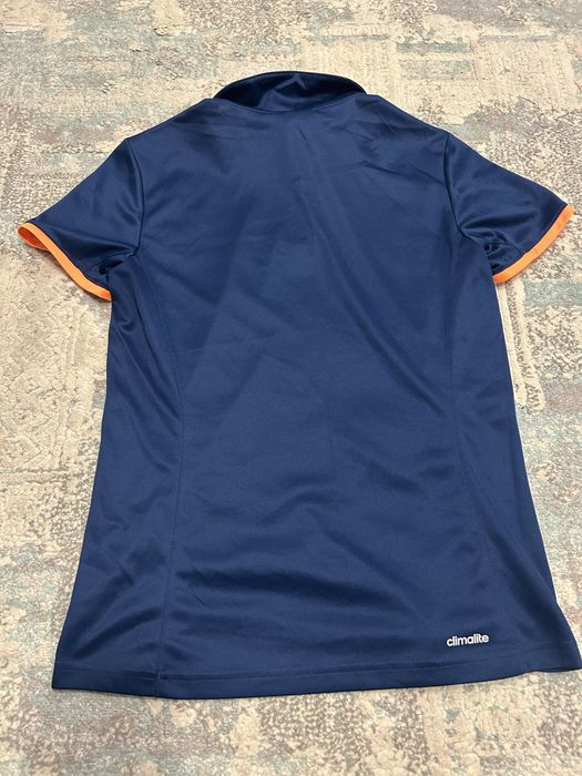 Tricou adidas masuraS marime 34-36 pret 35 lei