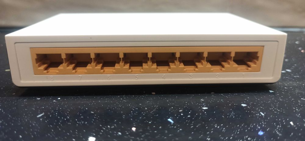 Суичове и рутер TP Link