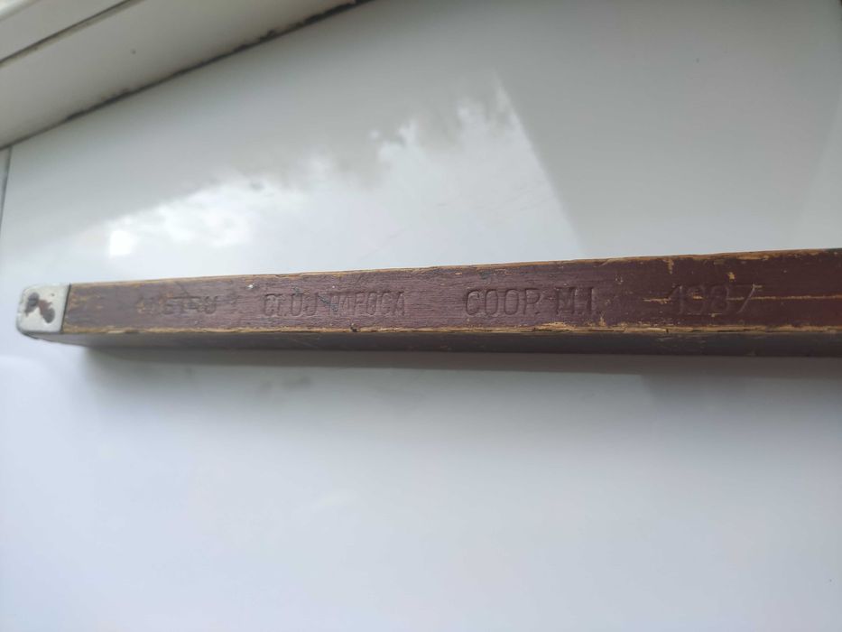 Metru vechi de croitorie de colectie
