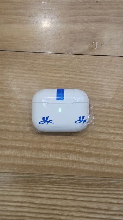 Чисто нови слушалки