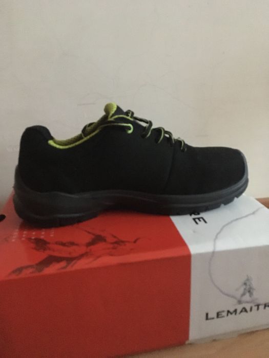 Работни обувки 38 номер с мека подметка