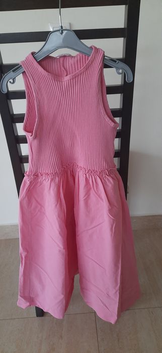 Rochii Zara și Newness 9 ani