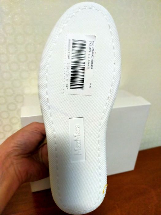 Продам Max Mara кроссовки (Оригинал)