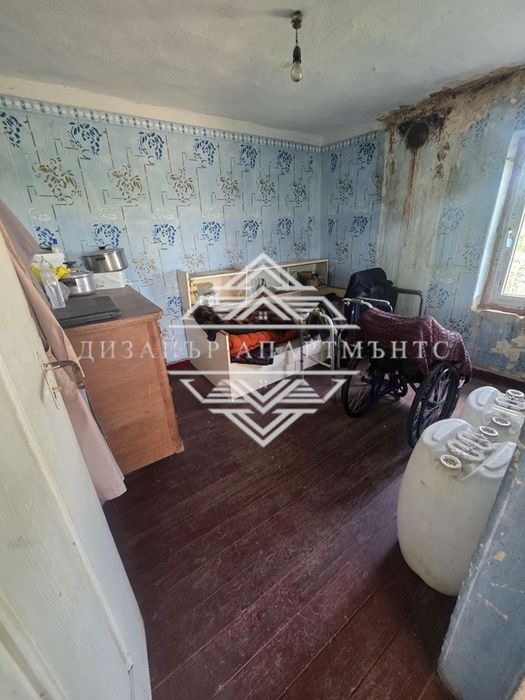 Къща в Бургас, област-с.Дебелт площ 150 цена 55000