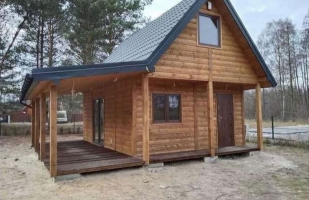 Vând case pe structura din lemn la gata