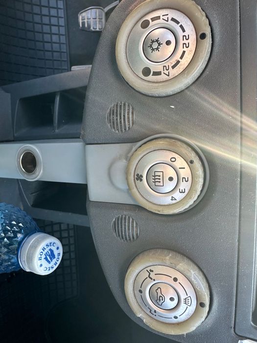 Vând Mitsubishi Colț 1124 CC benzină