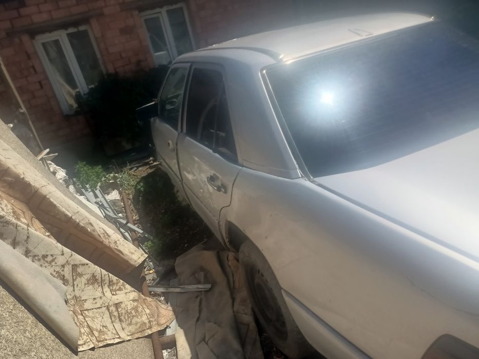 Мерседес 124 на разбор