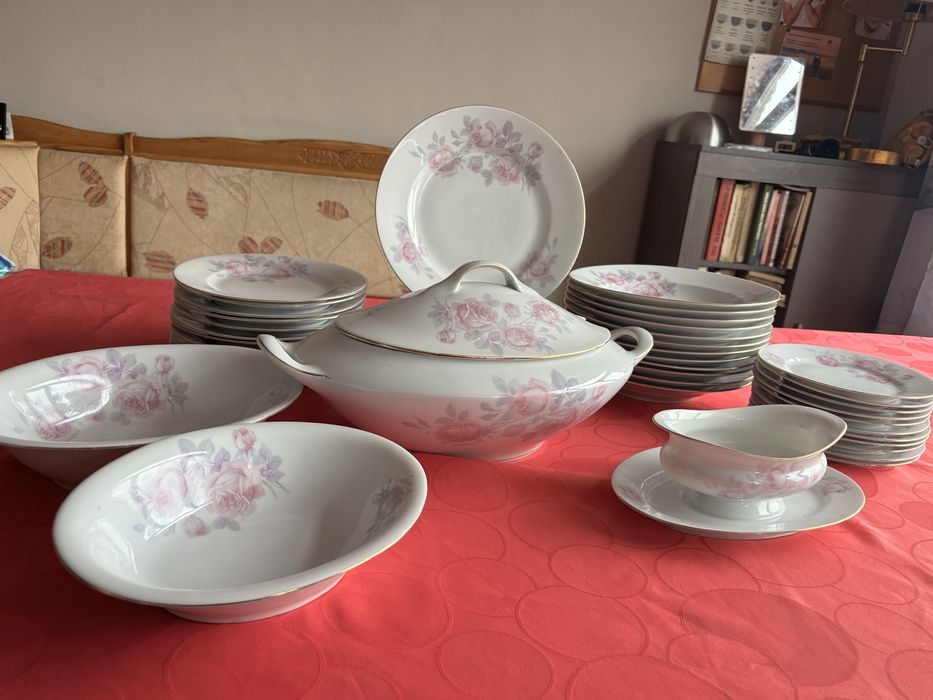 Стар порцеланов сервиз от Чехословакия