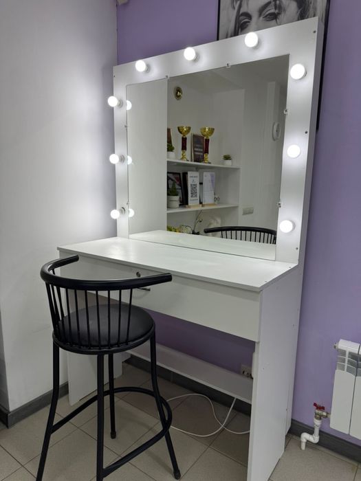 Сдам место для визажиста