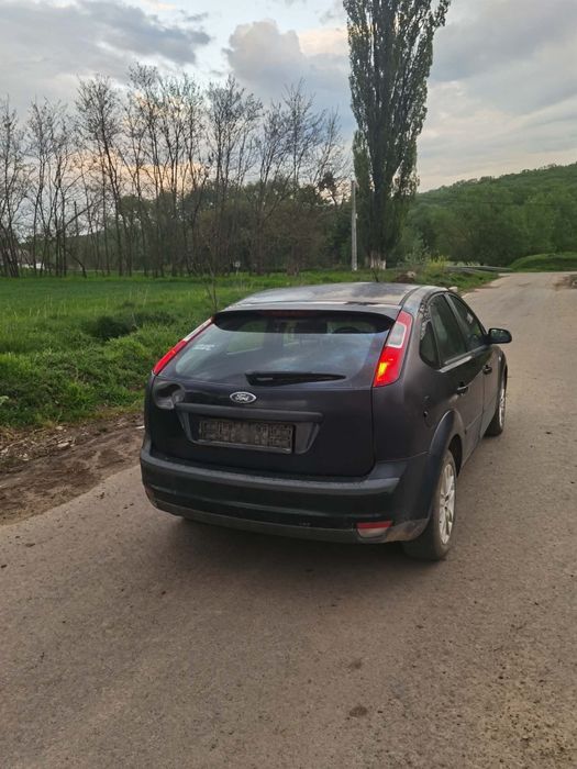 Ford focus 2 /1.6 diesel perfect functional, 2400 lei