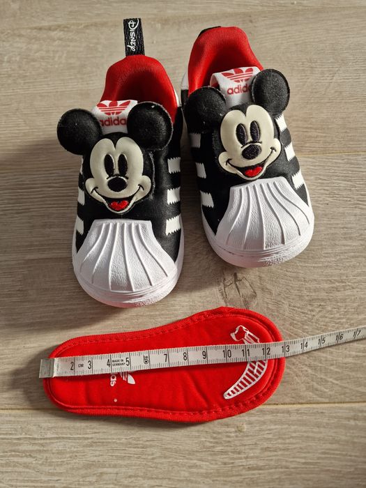 Adidas  Disney nr 20