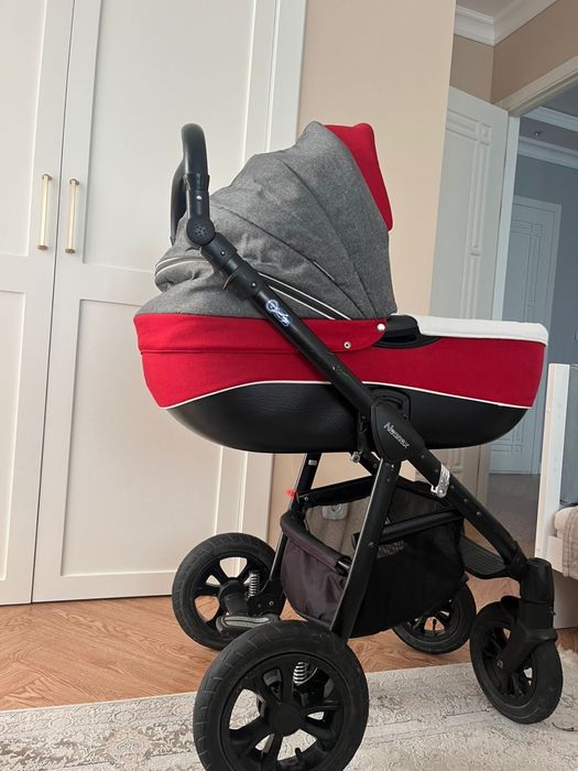 Продам коляску.