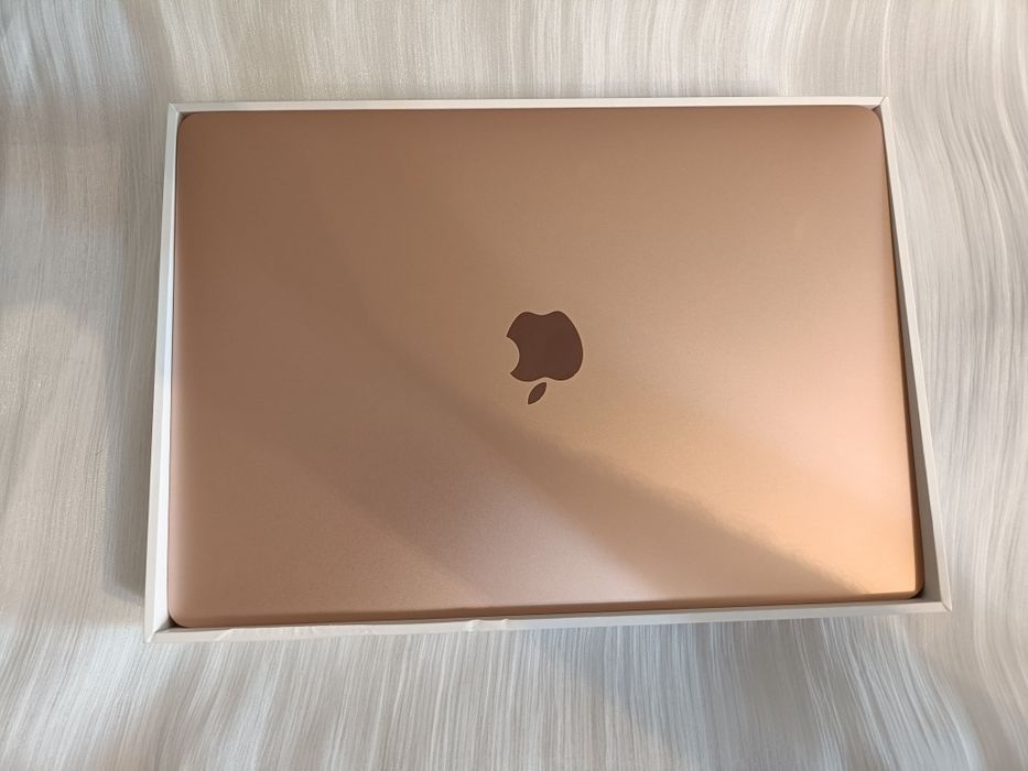MacBook Air M1/АКБ 99%
